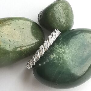 CZ Eternity Band Sterling Silver CZ ring size 7 🆕